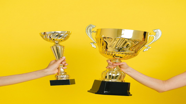 仕事にやりがいを感じたい人へ。異業種から介護職へ転職する魅力